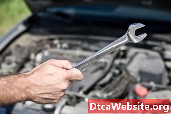 Hur man beräknar motoriska servicefaktorer - Bil Reparation