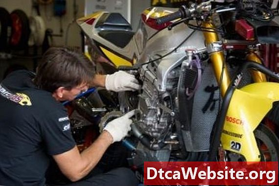 Cómo convertir una motocicleta carburada a EFI - Reparación De Autos