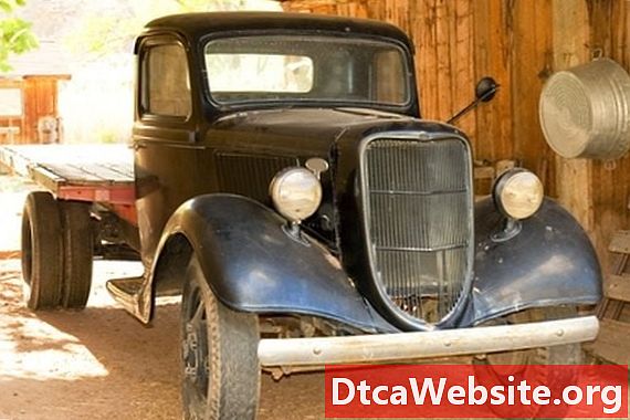 How to Identify a 1942 to 1947 Ford Pickup