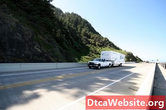 Sådan licenseres en trailer i Californien - Bilreparation