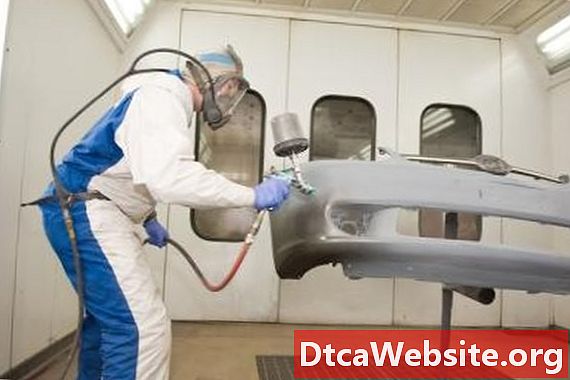 Hur man målar urethane-stötfångare - Bil Reparation