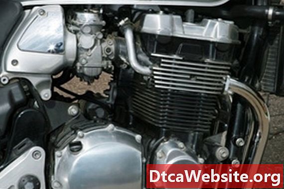 Cómo leer un número de motor de motocicleta Honda - Reparación De Autos