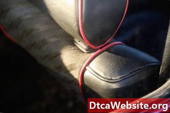Sådan repareres brudte læderbilsæder - Bilreparation
