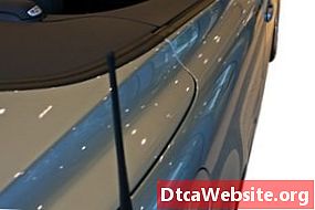 Kako popraviti odmrzavanje stražnjeg prozora u Toyoti Corolla