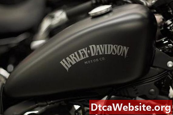 1200 Harley Sportster에서 개스킷 로커 박스를 교체하는 방법