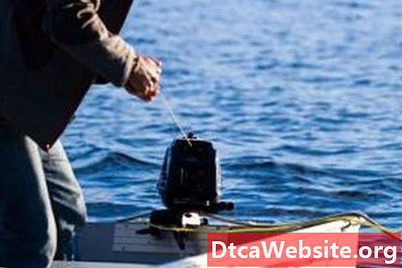 Πώς να δοκιμάσετε ένα θαλάσσιο εξωλέμβιο κινητό πηνίο - Επισκευή Αυτοκινήτου