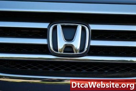Honda Civic'te Yol Gürültüsünü Durdurma