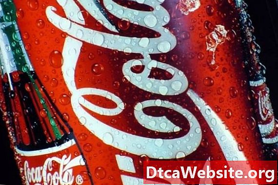 Hur man använder Coca Cola för att ta bort oljefläckar