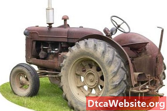 Hur man ansluter en traktorspänningsregulator
