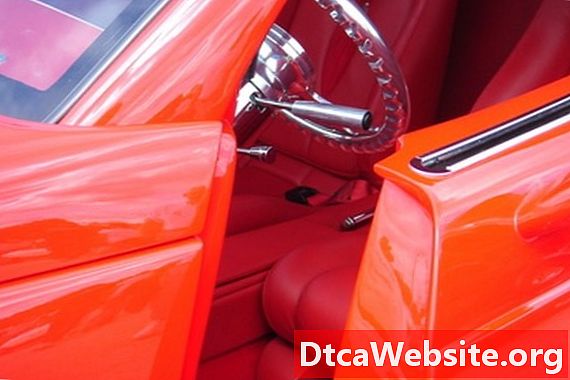 Typerna av röd färg för bilar - Bil Reparation
