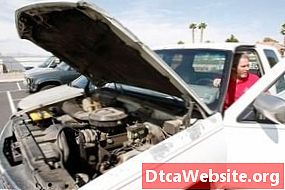 Solució de problemes de la bobina del distribuïdor Toyota Camry 95 - Reparació D'Automòbils